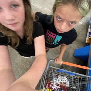 Meet your Posher, Elin